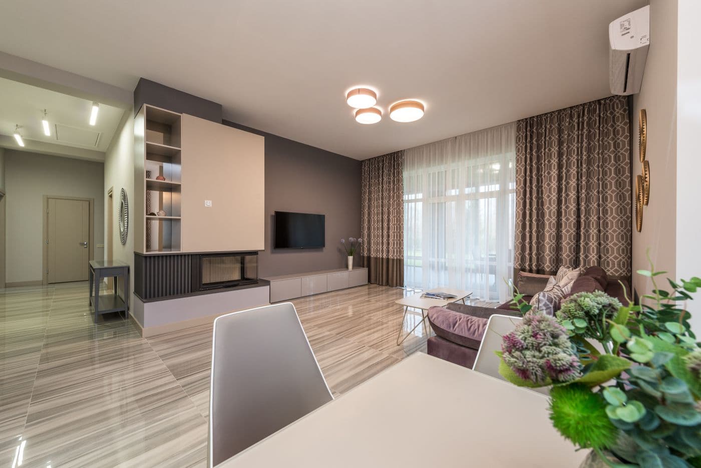 Rental apartment living area, clean and ready for new tenants